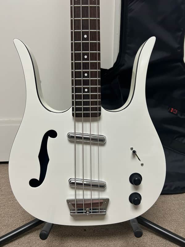 Danelectro Red Hot Longhorn Bass - White - Brand New w/Free Gigbag