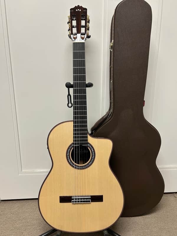 Cordoba Luthier Series GK Pro Negra Nylon String Acoustic Classical Guitar w/Electronics - Natural