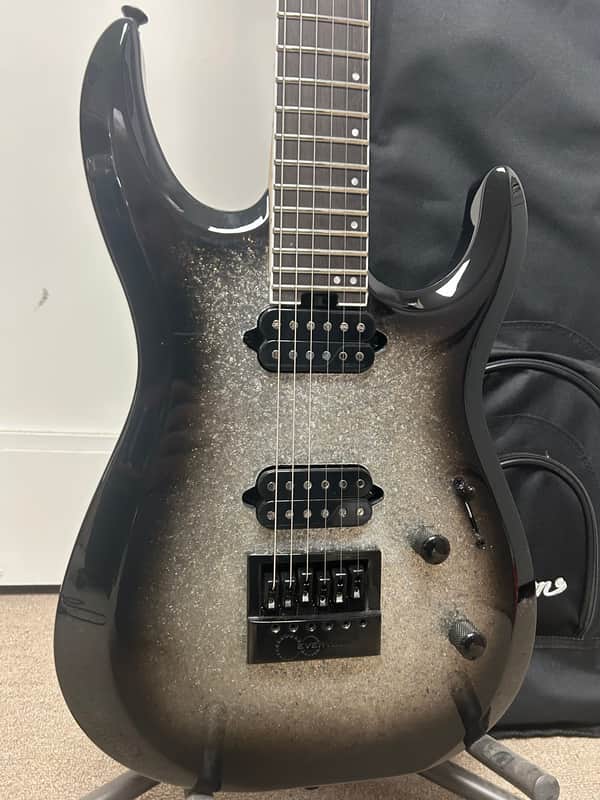 Jackson Pro Plus Series DK Modern Evertune EVTN6 - Silver Sparkle