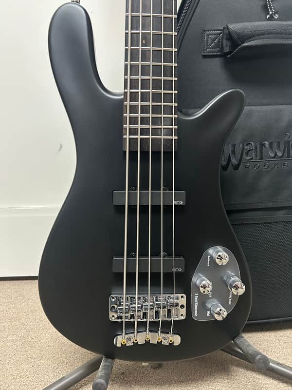 Warwick Rockbass Artist Line Robert Trujillo 5 String Bass Guitar - Black