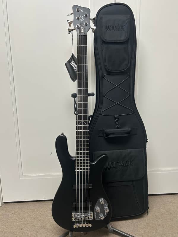 Warwick Rockbass Artist Line Robert Trujillo 5 String Bass Guitar - Black