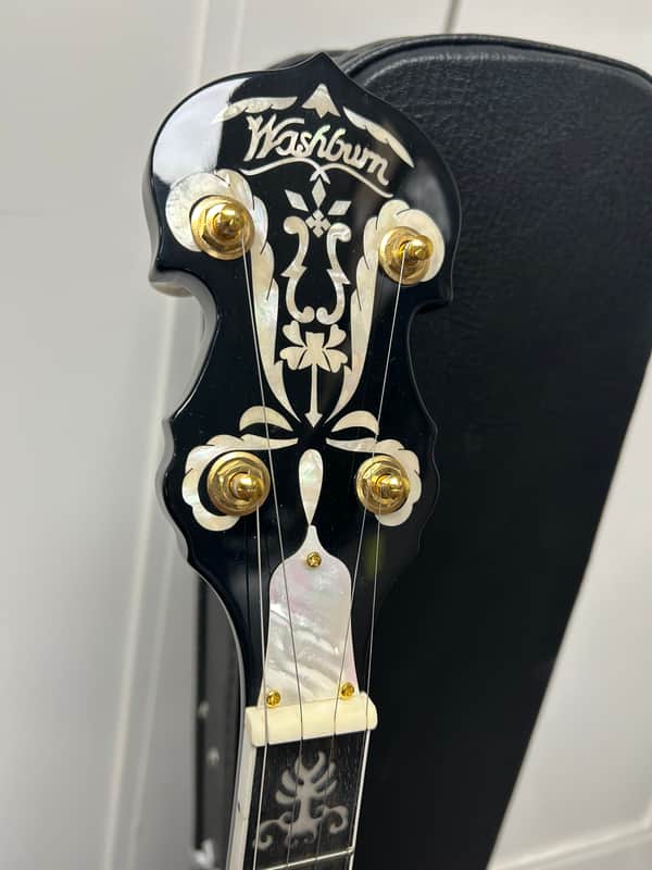 Washburn Americana Series B17K-D-U 5-String Resonator Banjo w/Hard Case- B-Stock