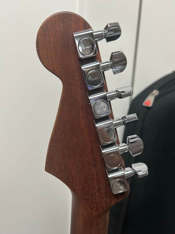 Fender American Acoustasonic Jazzmaster Acoustic Electric Guitar - Arctic White