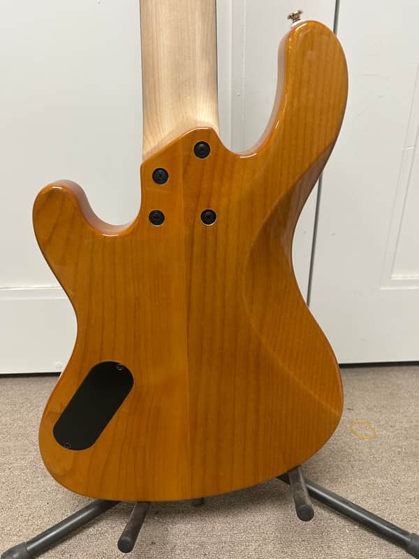 Cort Jeff Berlin Series Rithimic V NAT Walnut Burl Top 5-String Bass Guitar - Natural