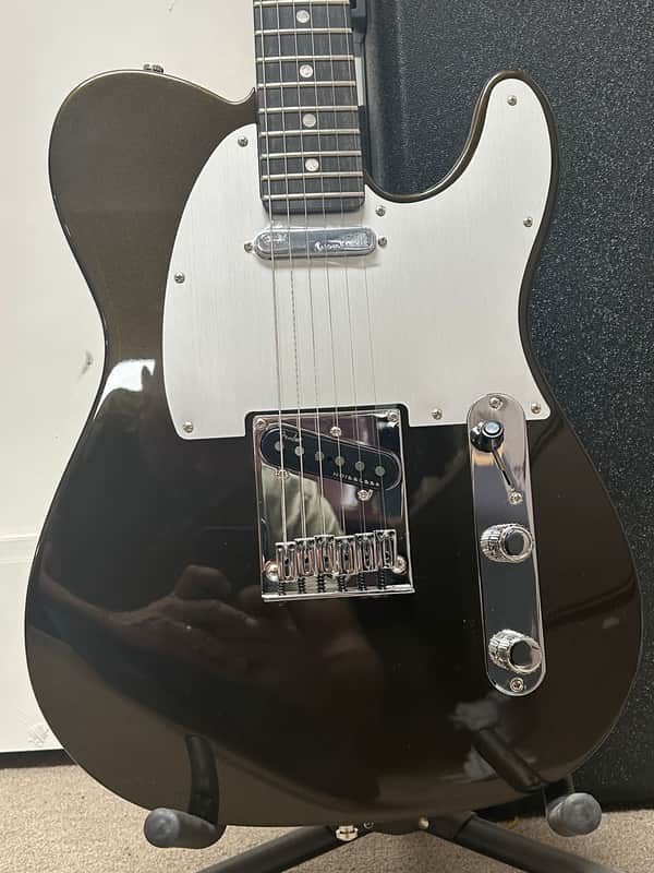 Fender American Ultra II Telecaster with Ebony Fretboard - Texas Tea
