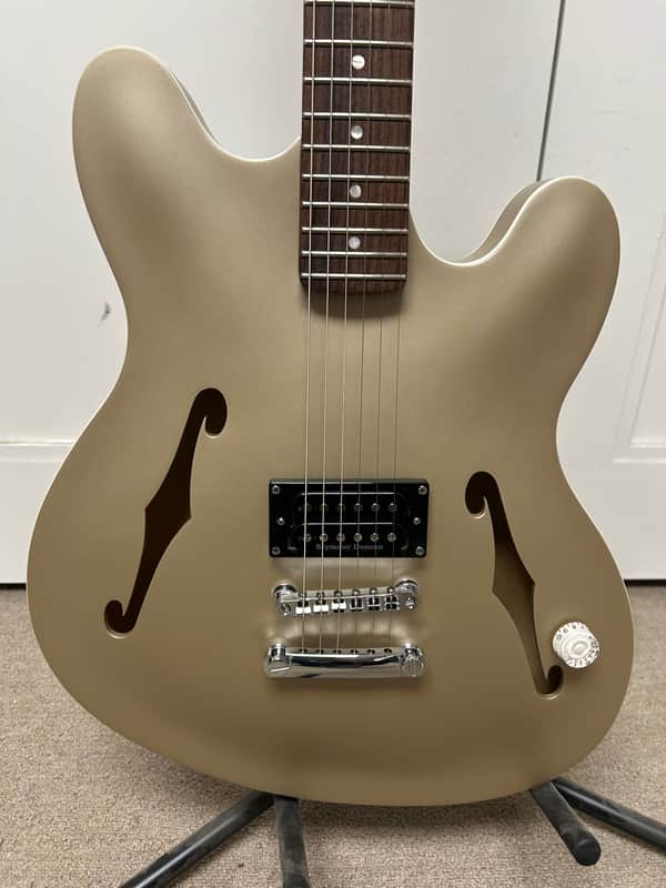 Fender Tom DeLonge Starcaster Semi Hollow Body Electric Guitar- Shoreline Gold
