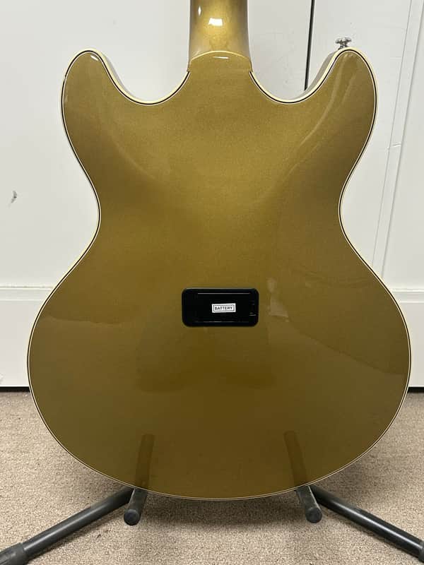 Schecter Corsair Semi Hollowbody Bass Guitar - Metallic Gold