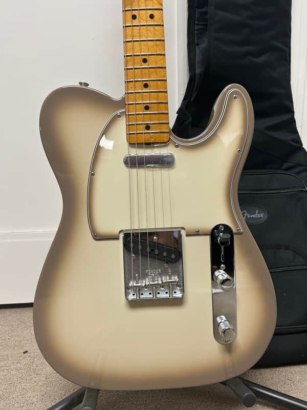 Fender Limited Edition Vintera II '60s Telecaster with Maple Fretboard - Antigua