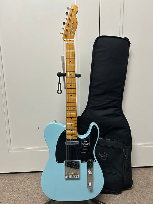 Fender Vintera '50s Telecaster Modified with Maple Fretboard - Daphne Blue