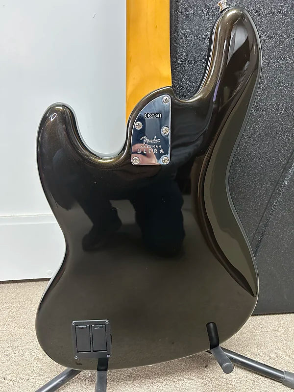 Fender American Ultra Jazz Bass with Maple Fretboard - Texas Tea