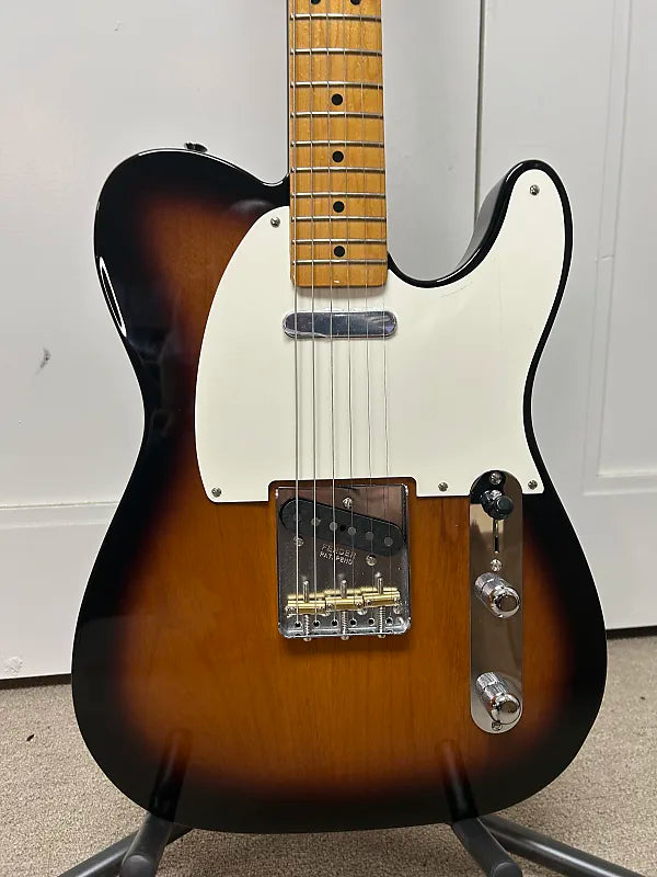 Fender Vintera II '50s Nocaster with Maple Fretboard - 2-Color Sunburst