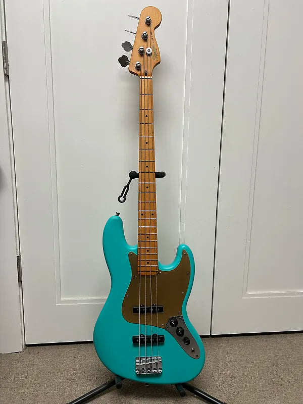 Squier 40th Anniversary Vintage Edition Jazz Bass - Satin Sea Foam Green