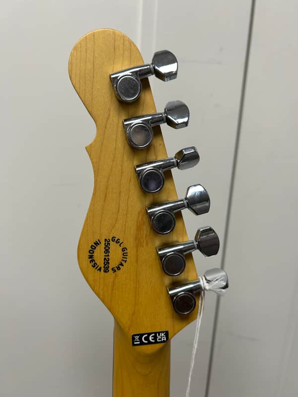 G&L Tribute Series ASAT Classic Electric Guitar w/Rosewood Fretboard - Emerald Blue