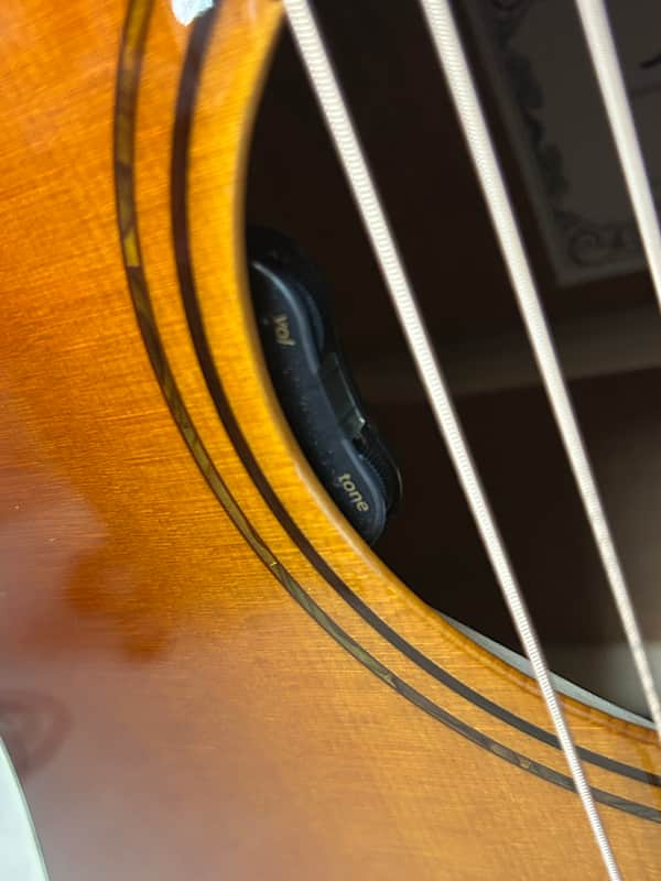 Alvarez LD60e Laureate Series Dreadnought Acoustic Guitar w/Electronics - Sunset