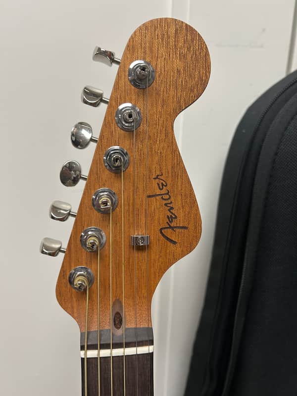 Fender Highway Series Parlor Acoustic Electric Guitar Spruce Top - Natural