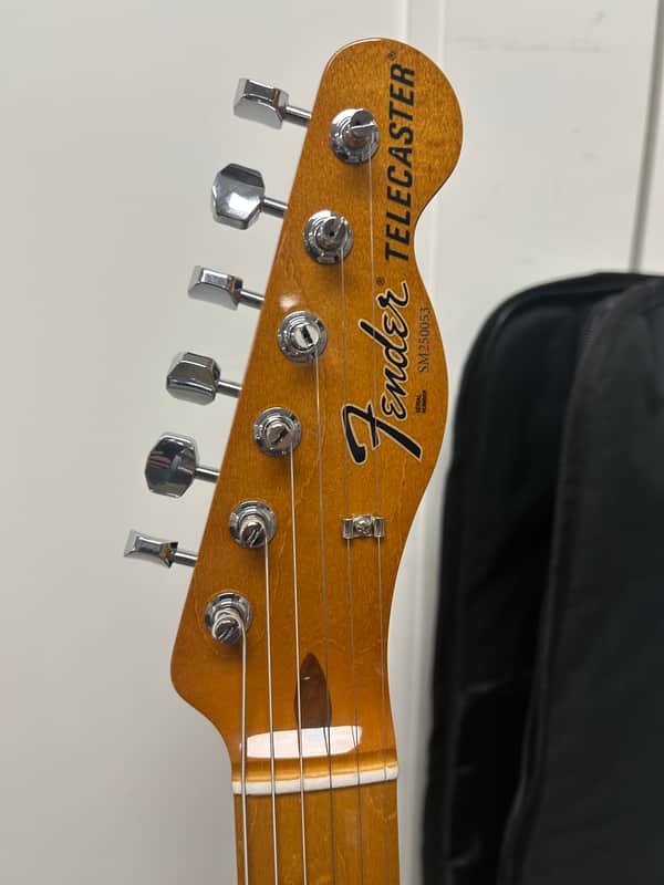 Fender Limited Edition Vintera II '60s Telecaster with Maple Fretboard - Antigua