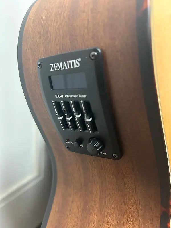Zemaitis CAF-80HCW-NAT Acoustic Guitar w/Electronics - Natural