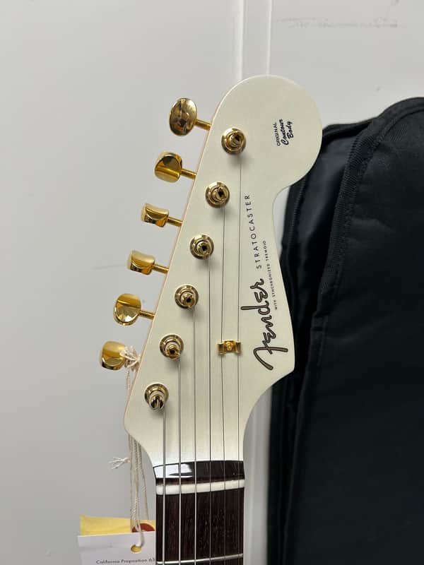 Fender Made in Japan Traditional 60s Stratocaster 2025 - White Pearl