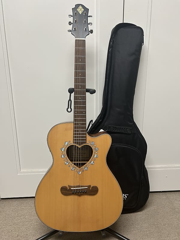 Zemaitis CAF-80HCW-NAT Acoustic Guitar w/Electronics - Natural