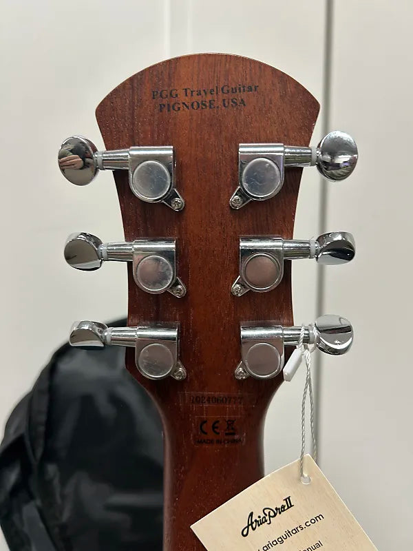 Pignose PGG-200V Flying V Mini Electric Travel Guitar