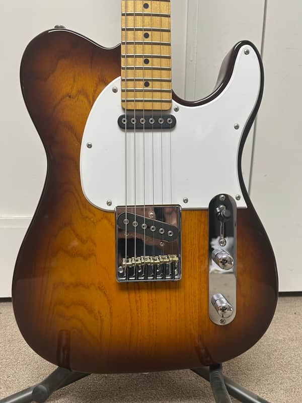G&L Tribute Series ASAT Classic w/Maple Fretboard Electric Guitar - Tobacco Sunburst