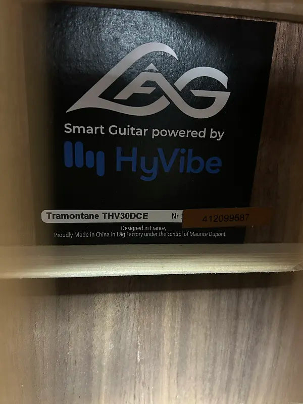 Lag Tramontane Hyvibe THV30DCE Acoustic Guitar w/Electronics- Natural