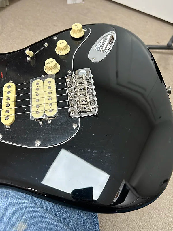 Fender American Performer Stratocaster HSS with Maple