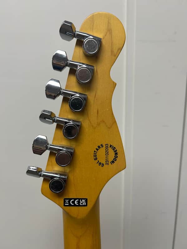 G&L Tribute Series S-500 w/Maple Fretboard Left-Handed - Tobacco Sunburst