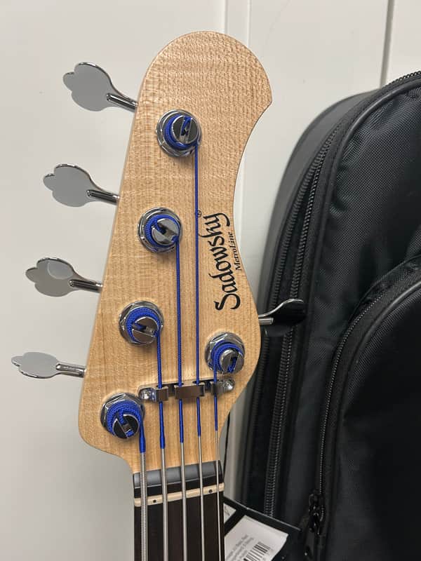 Sadowsky MetroLine 21-Fret Vintage J/J 5-String Bass Fretless w/Red Alder Body - Solid Olympic White High Polish