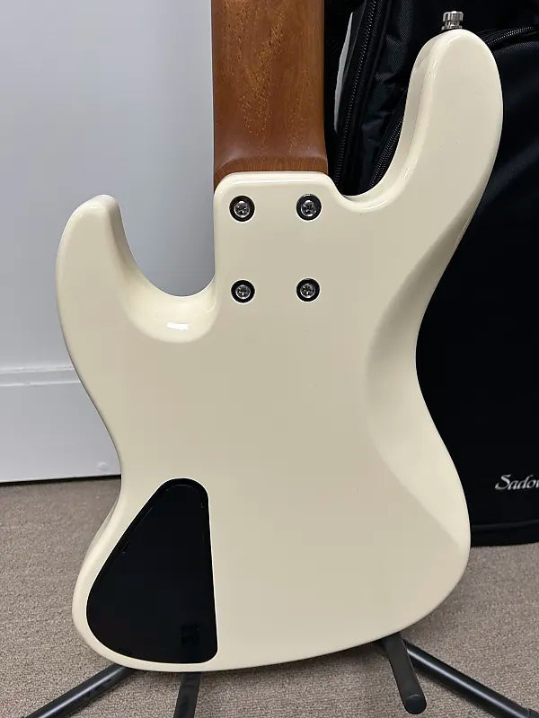 Sadowsky MetroExpress Vintage J/J Bass 5-String with Maple Fretboard - Olympic White