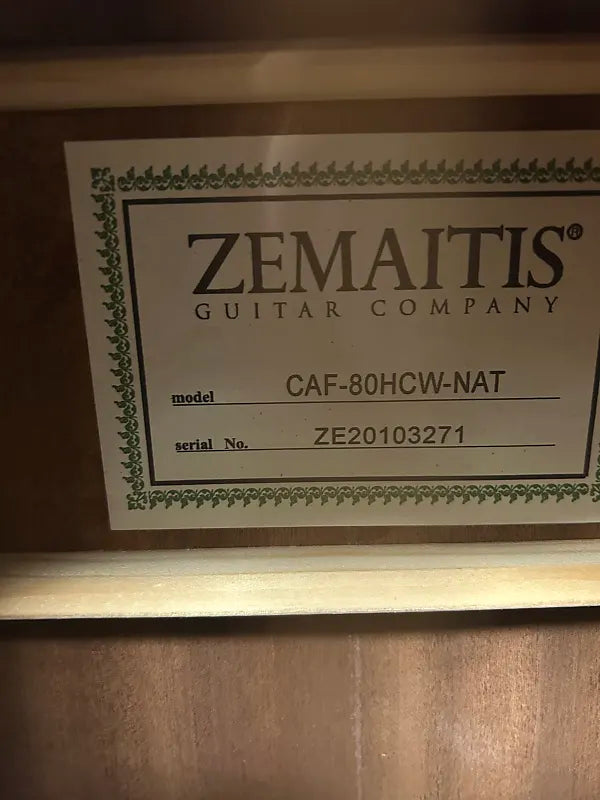 Zemaitis CAF-80HCW-NAT Acoustic Guitar w/Electronics - Natural