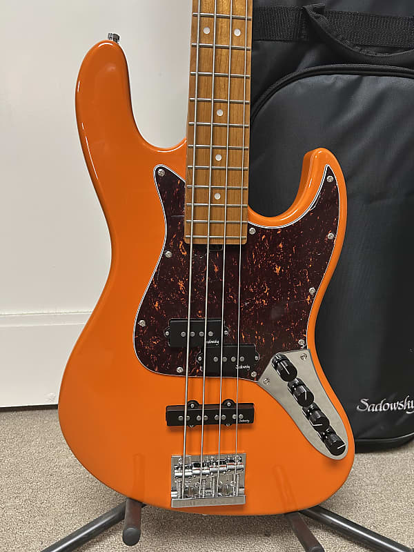 Sadowsky MetroExpress Hybrid P/J 4 String Bass w/Maple Fingerboard 2024 - Candy Apple Orange