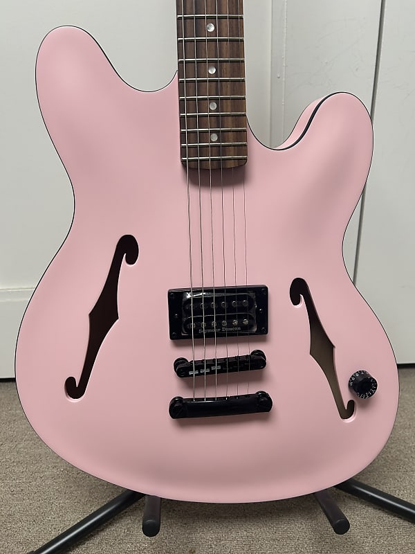 Fender Tom DeLonge Starcaster Electric Guitar - Shell Pink