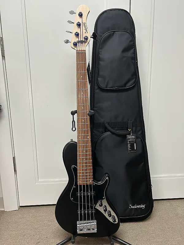 Sadowsky Metroline 24-Fret Singlecut Vintage Bass Red Alder Body 5 String - Solid Black Satin