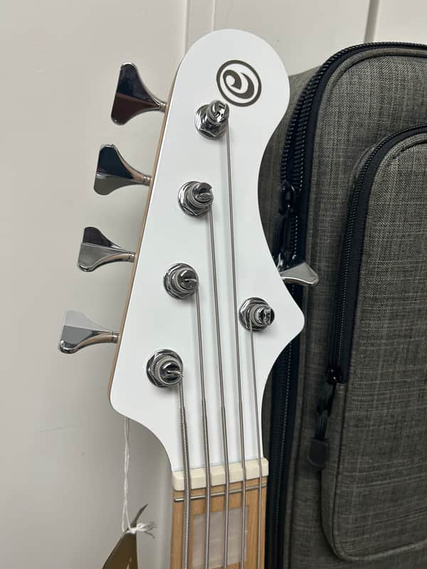 Cort Elrick NJS 5 String Bass Guitar - White B-Stock
