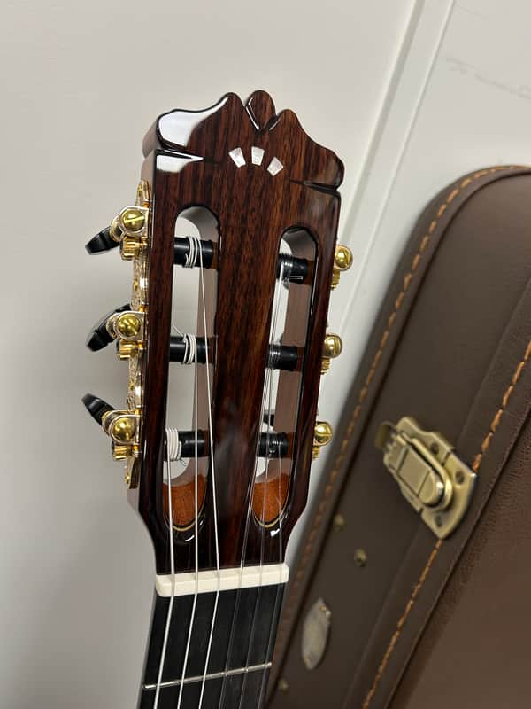Cordoba Luthier Series GK Pro Negra Nylon String Acoustic Classical Guitar w/Electronics - Natural