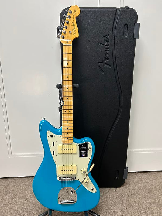 Fender American Professional II Jazzmaster with Maple Fretboard - Miami Blue