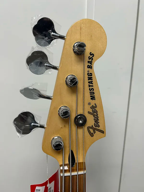 Fender Player Mustang Bass PJ with Pau Ferro Fretboard - Aged Natural