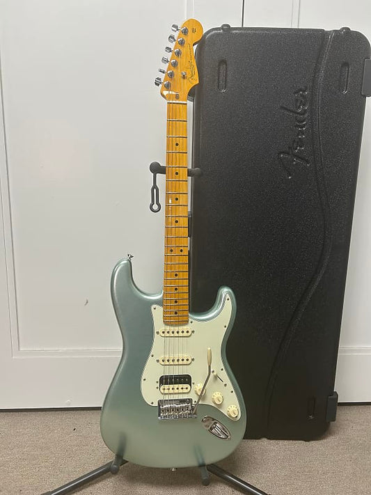 Fender American Professional II Stratocaster HSS with Maple Fretboard - Mystic Surf Green