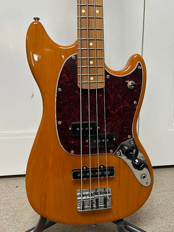 Fender Player Mustang Bass PJ with Pau Ferro Fretboard - Aged Natural