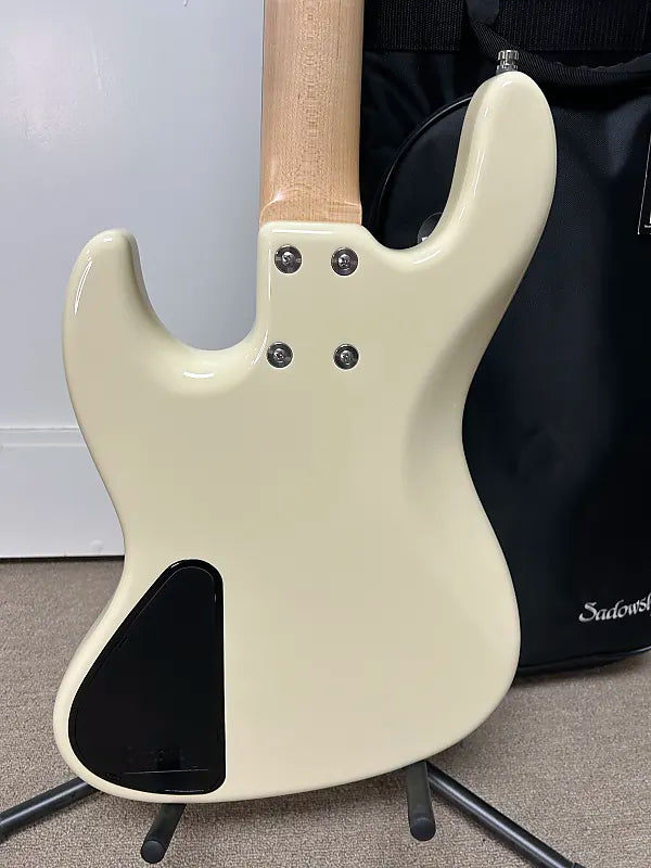 Sadowsky MetroLine 21-Fret Vintage P/J Bass, Red Alder Body, Ebony Fingerboard, 4-String Fretless - Solid Olympic White High Polish