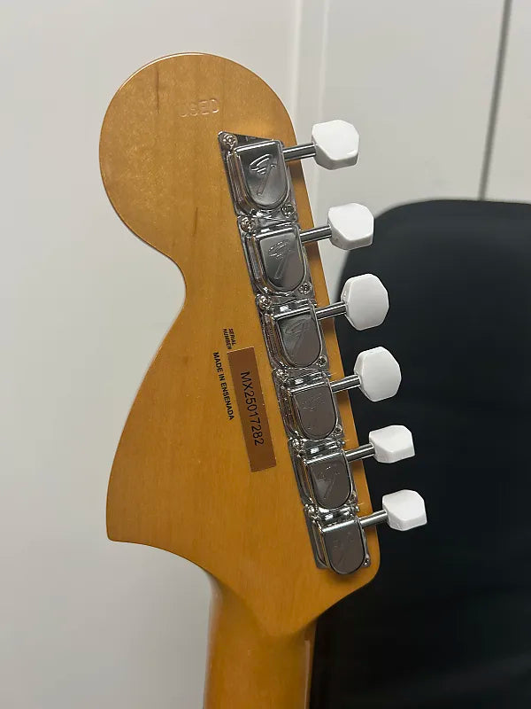 Fender Vintera II '70s Competition Mustang with Rosewood Fretboard - Competition Burgundy