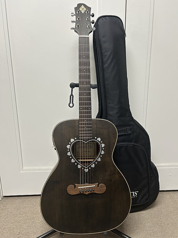 Zemaitis CAF-80H-DBK Acoustic Guitar w/Electronics - Black