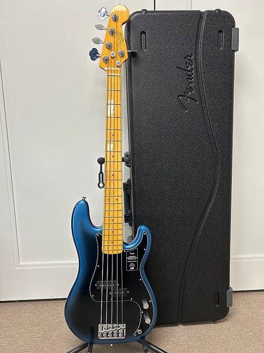 Fender American Professional II Precision Bass V with Maple Fretboard - Dark Night