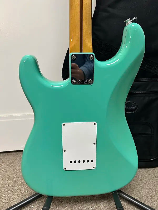 Fender Vintera '50s Stratocaster with Maple Fretboard - Seafoam Green