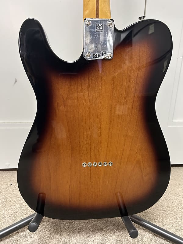 Fender Vintera II '50s Nocaster with Maple Fretboard - 2-Color Sunburst