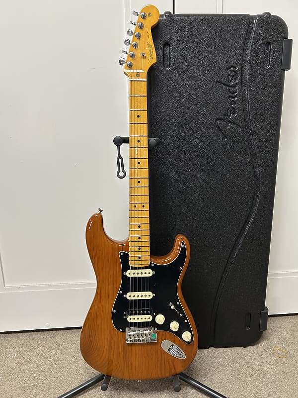 Fender American Professional II Stratocaster HSS with Maple