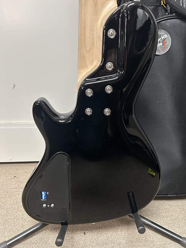 Sadowsky Metroline 24 Fret Singlecut 5 String Soapbar Bass w/Morado Fretboard and Red Alder Body - Solid Black High Polish