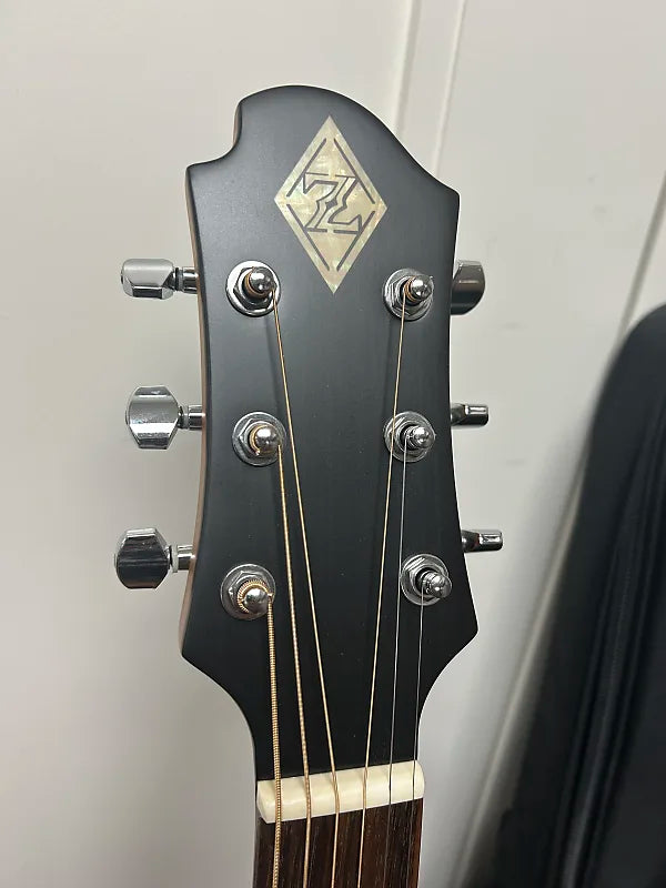 Zemaitis CAF-80HCW-NAT Acoustic Guitar w/Electronics - Natural