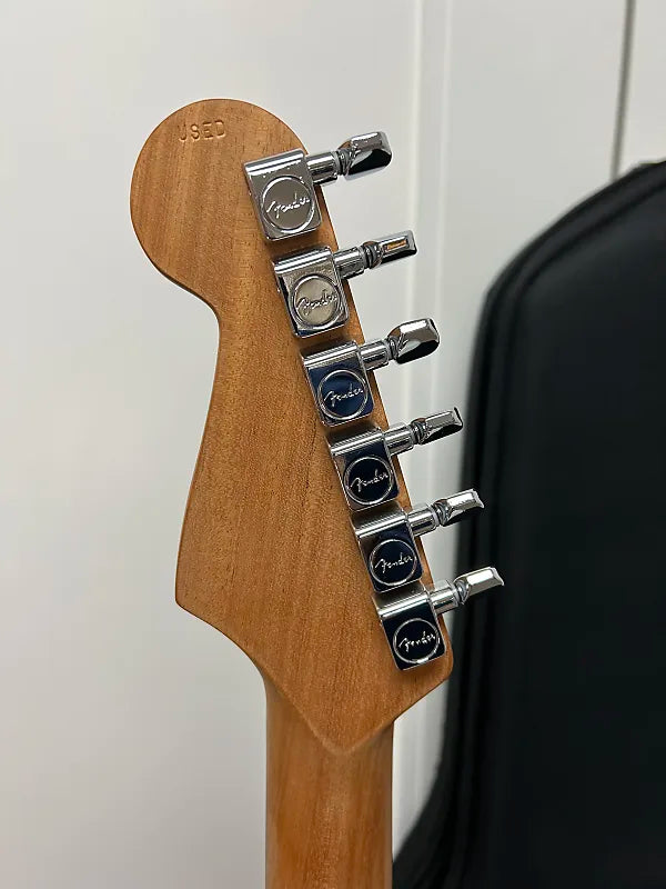 Fender American Acoustasonic Stratocaster Acoustic Electric Guitar - Transparent Sonic Blue